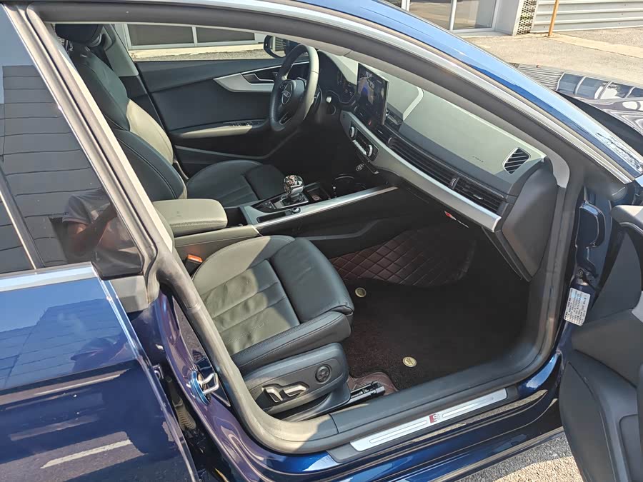 Audi A5 2023, фото 16