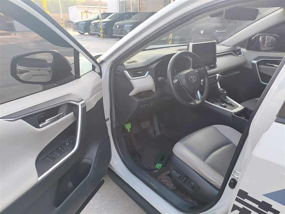 Toyota RAV4 Rongfang