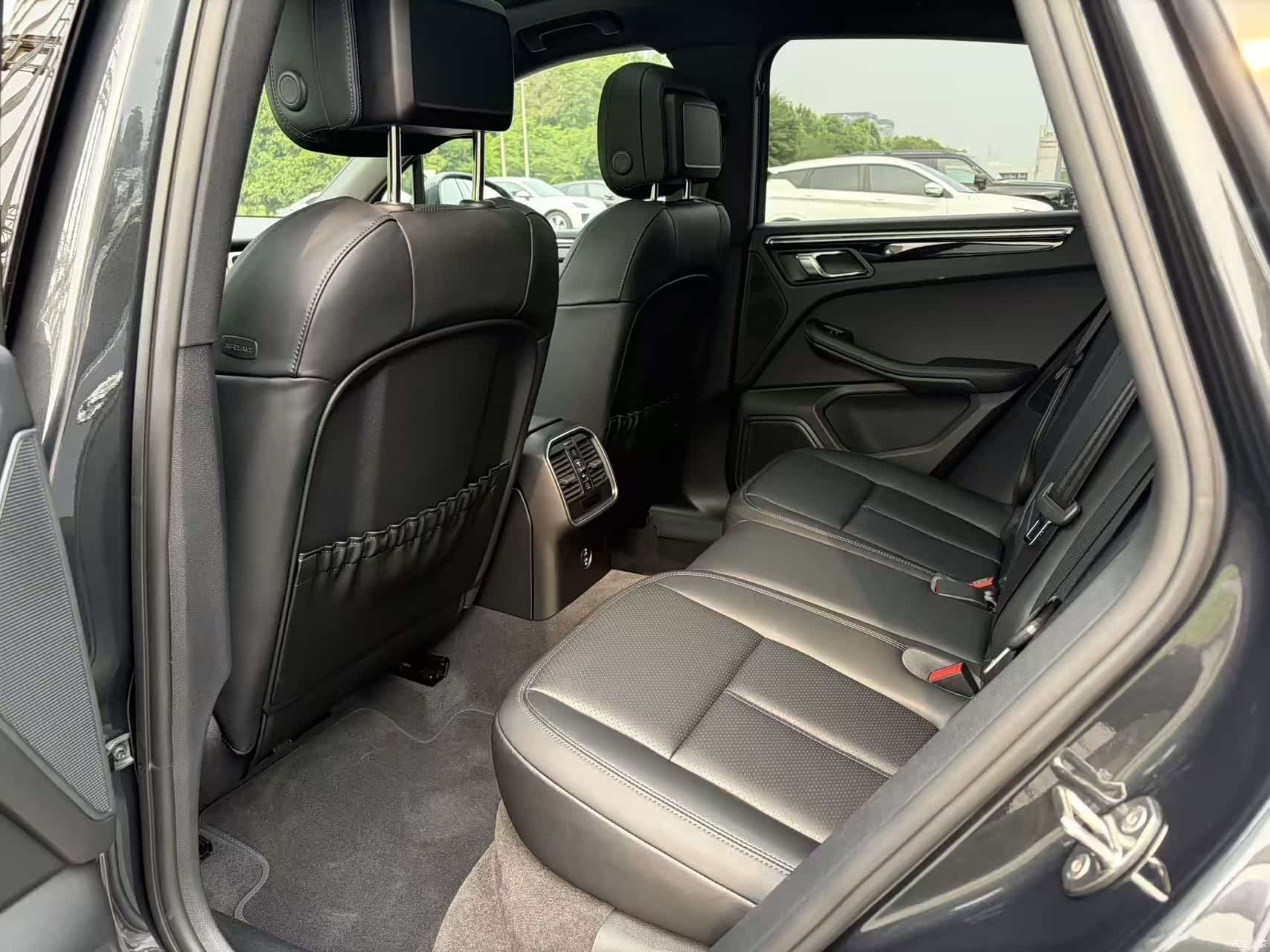 Porsche Macan, 2024 14