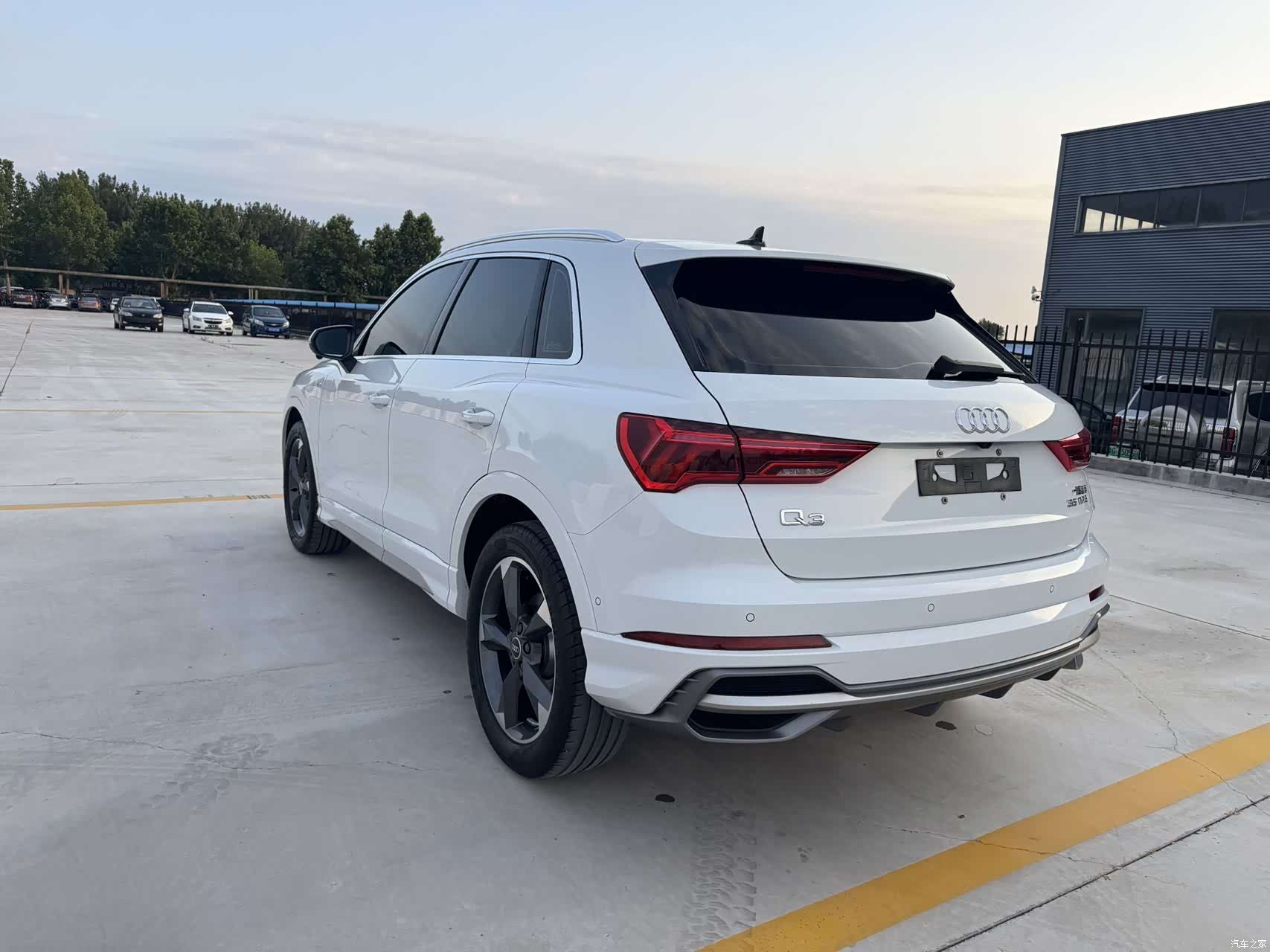 Audi Q3, 2022 все фото