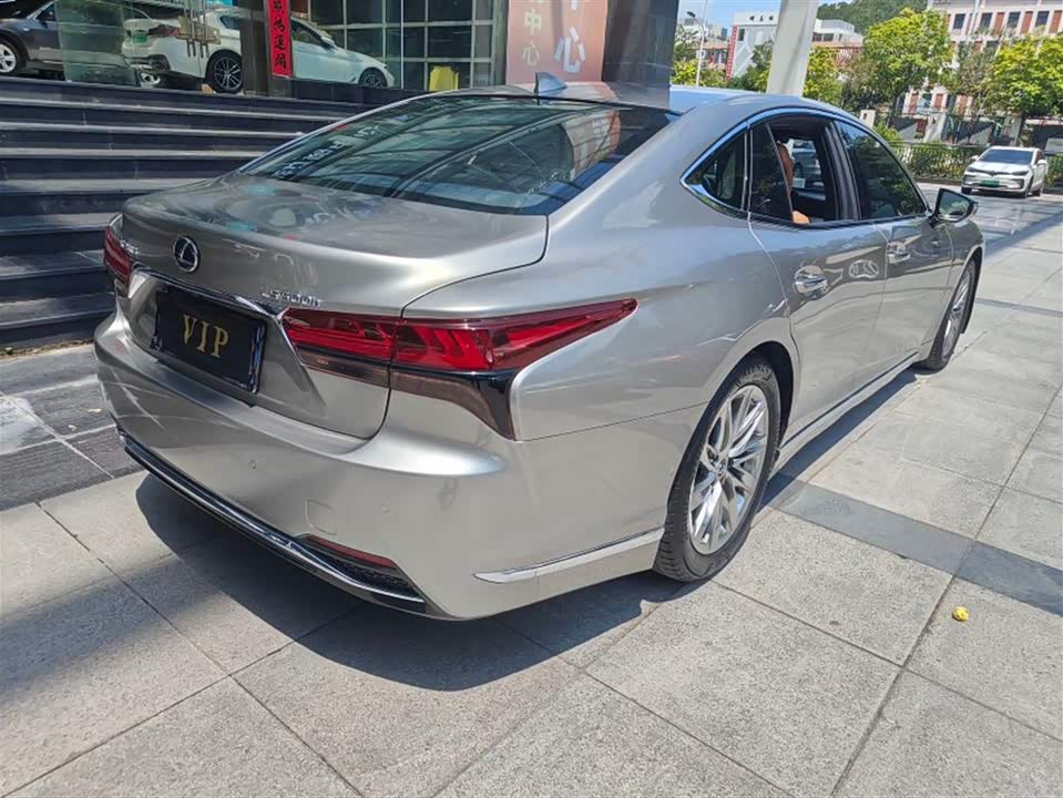 Lexus LS Lexus LS