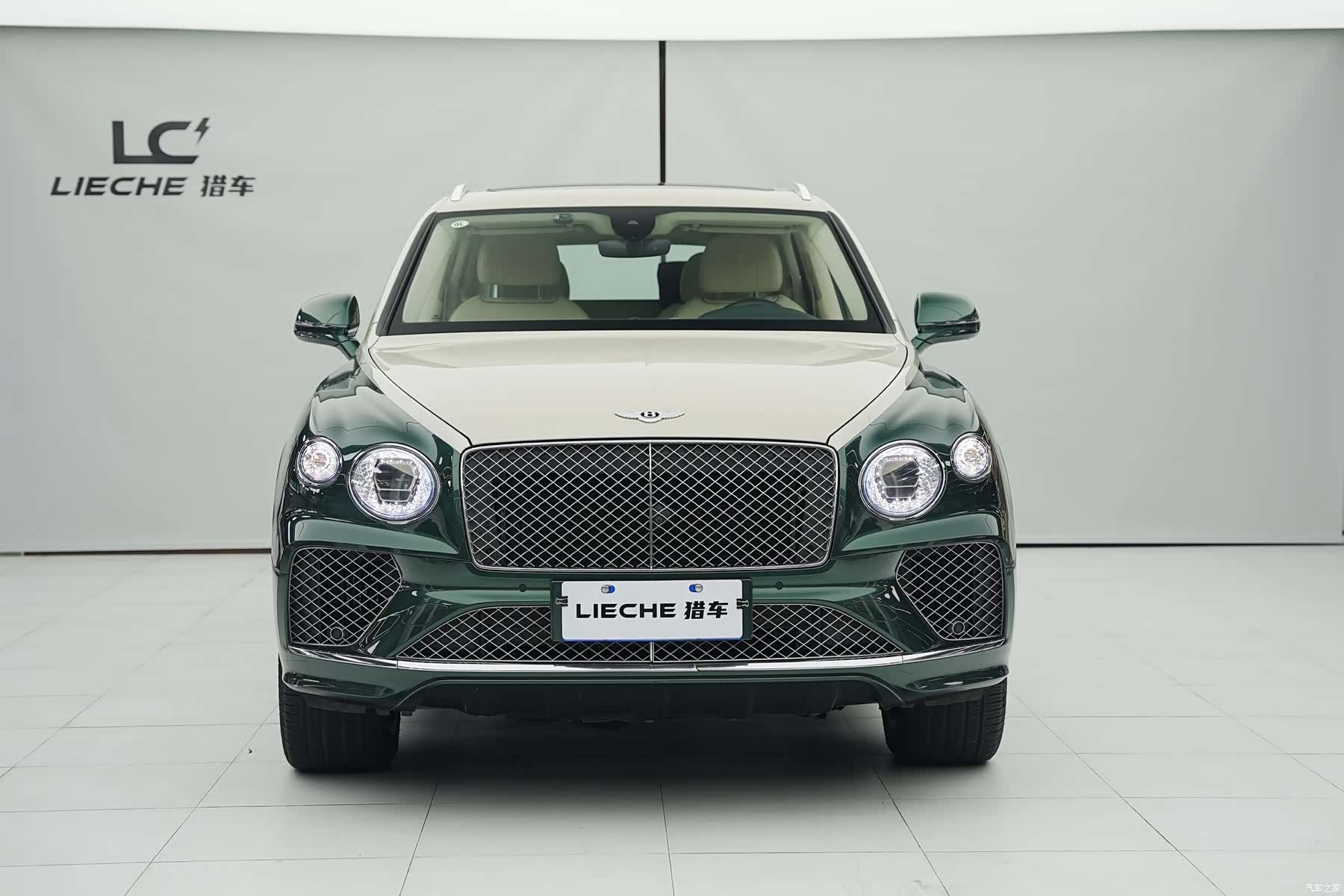 Bentley Bentayga, 2021 2