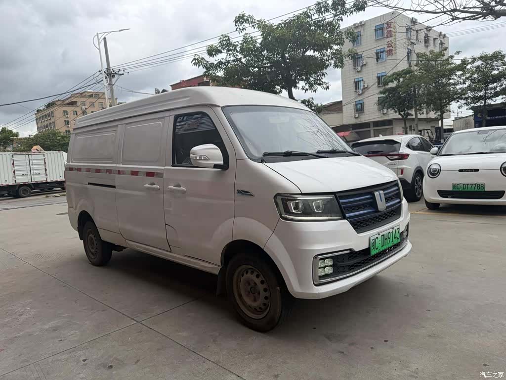 Geely E5, 2022 3
