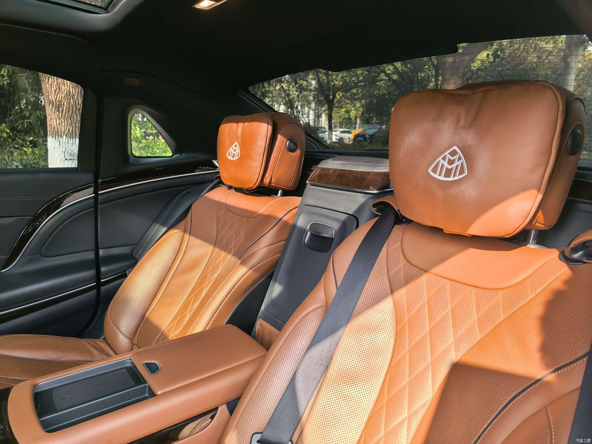 Maybach S-Class, 2020 10