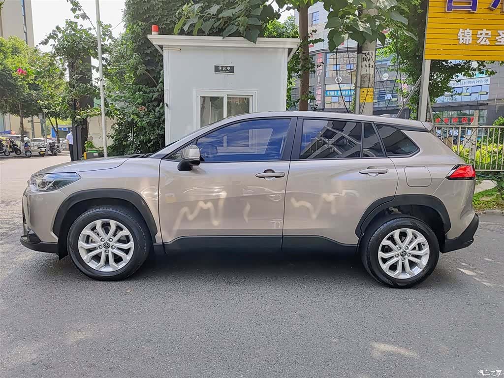 Toyota Frontlander, 2024 3
