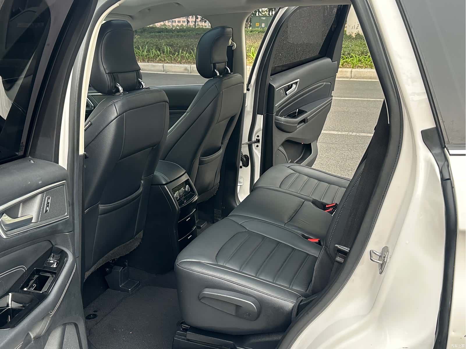 Ford Edge, 2015 11