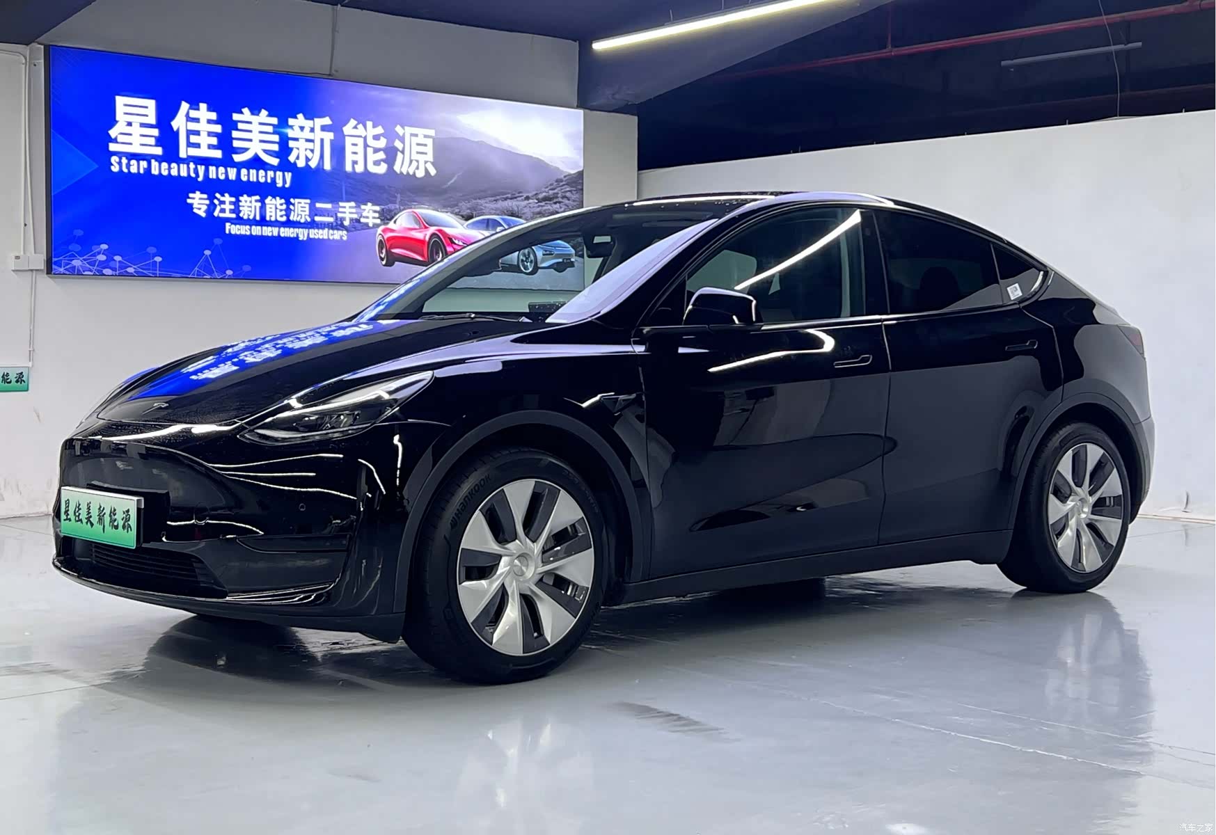Tesla Model Y, 2022 1