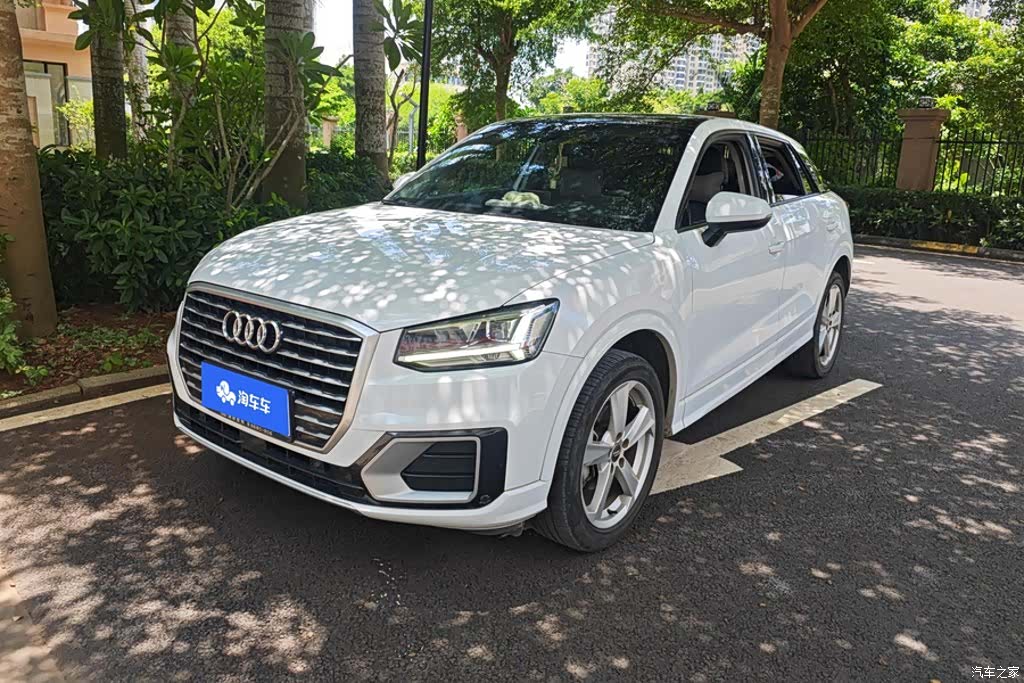 Audi Q2L, 2021 1