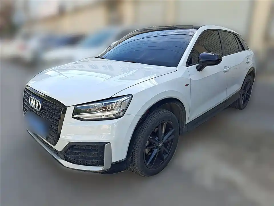 Audi Q2L