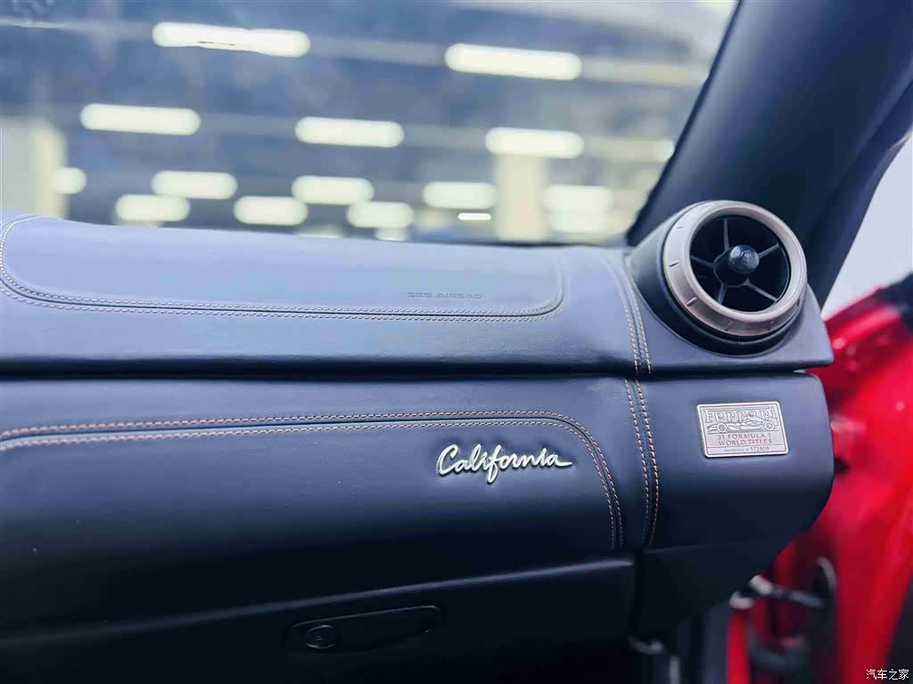 Ferrari California, 2010 10