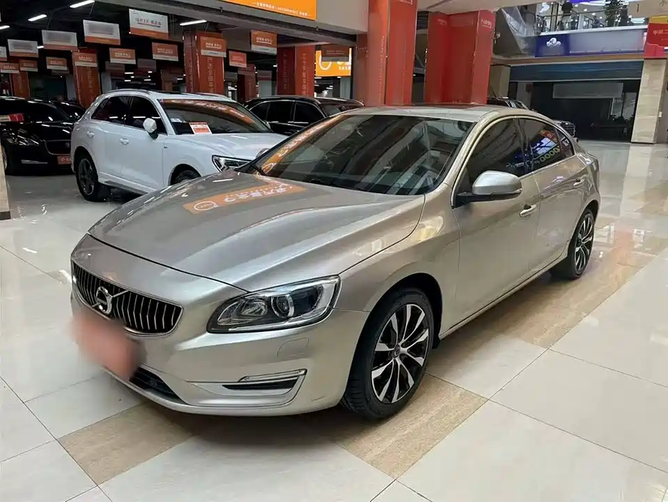 Volvo S60