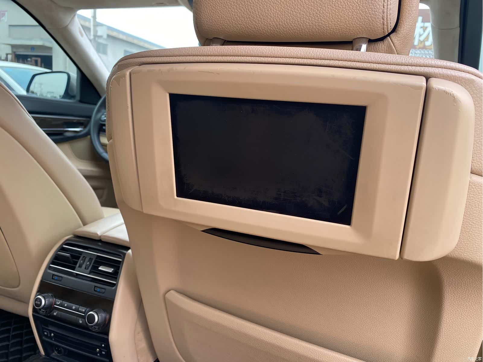 BMW 7 Series, 2012 8