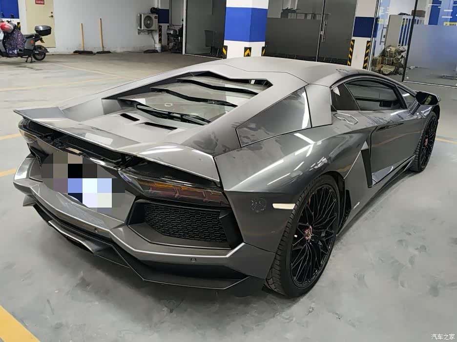 Aventador LP, 2016 3