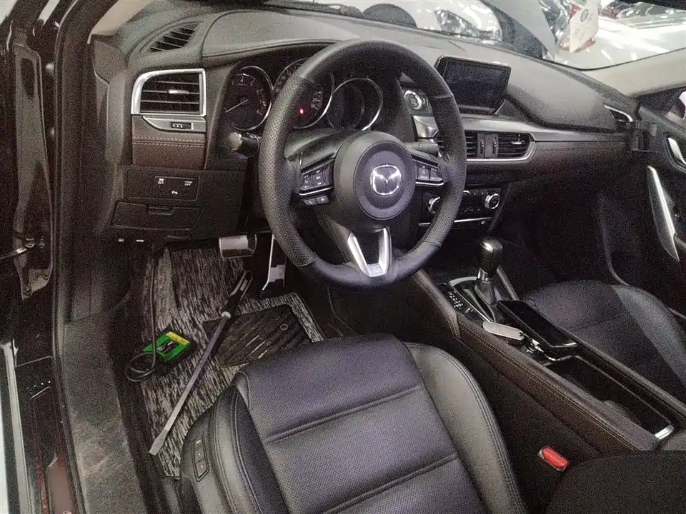 Mazda Atez