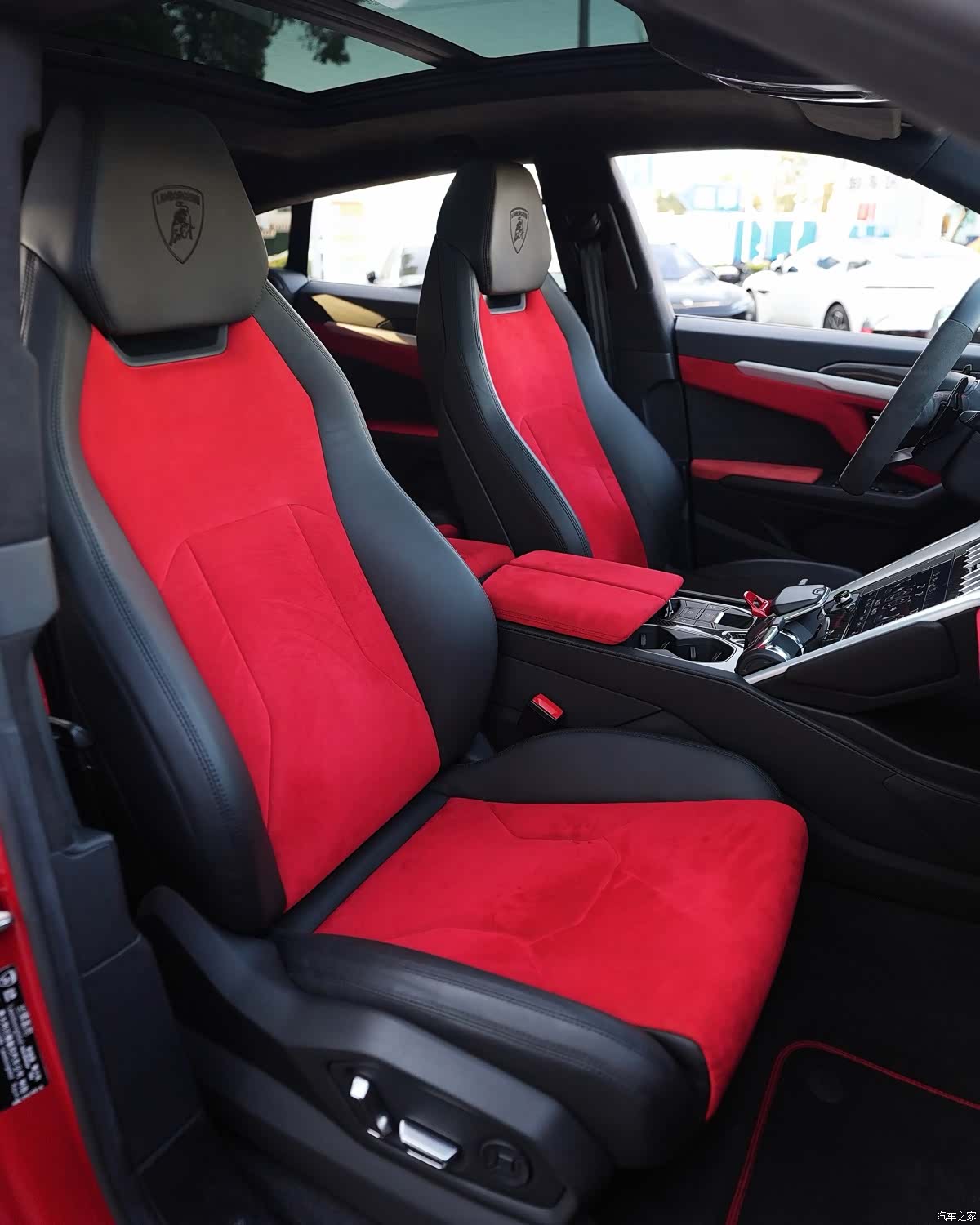 Lamborghini Urus, 2020 15