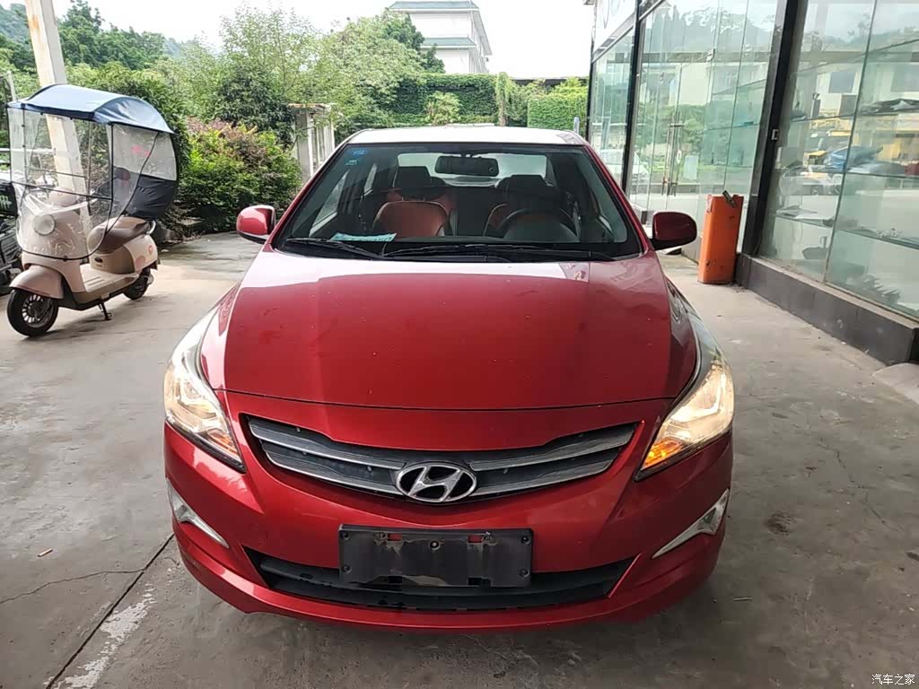 Hyundai GLS, 2015 3