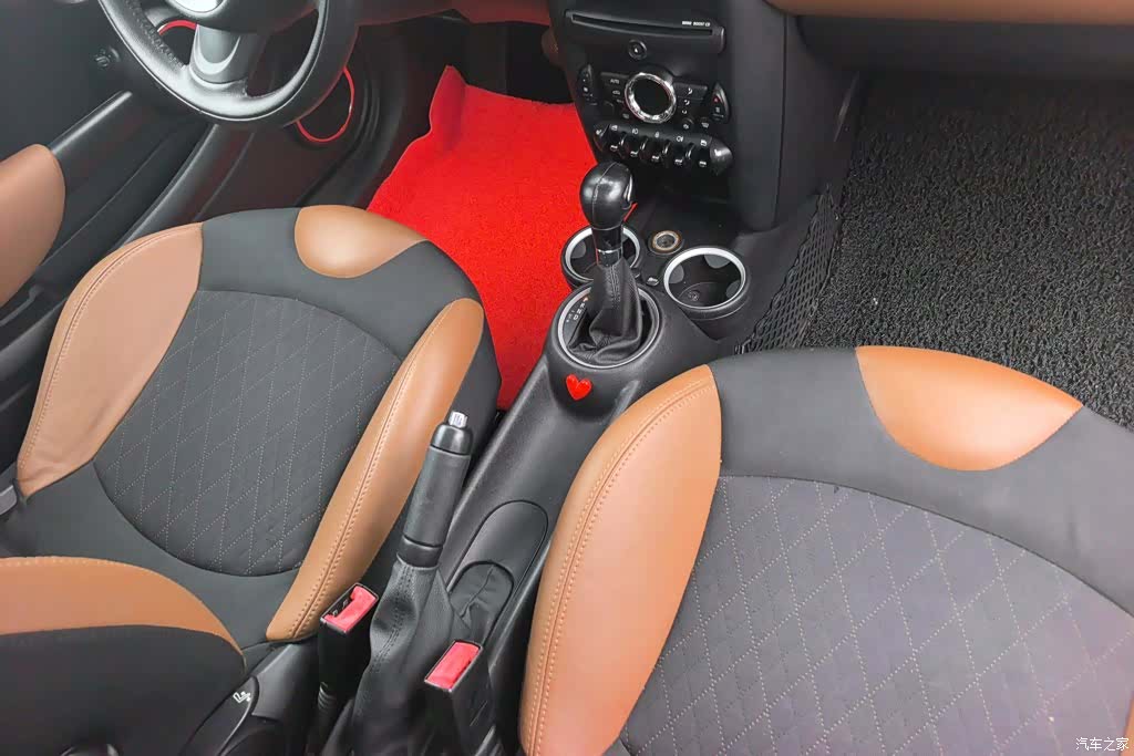 Mini Cooper, 2011 16