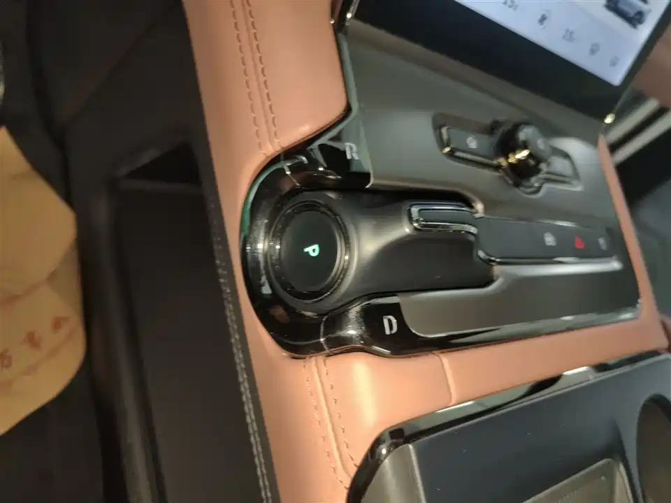 NIO EC6