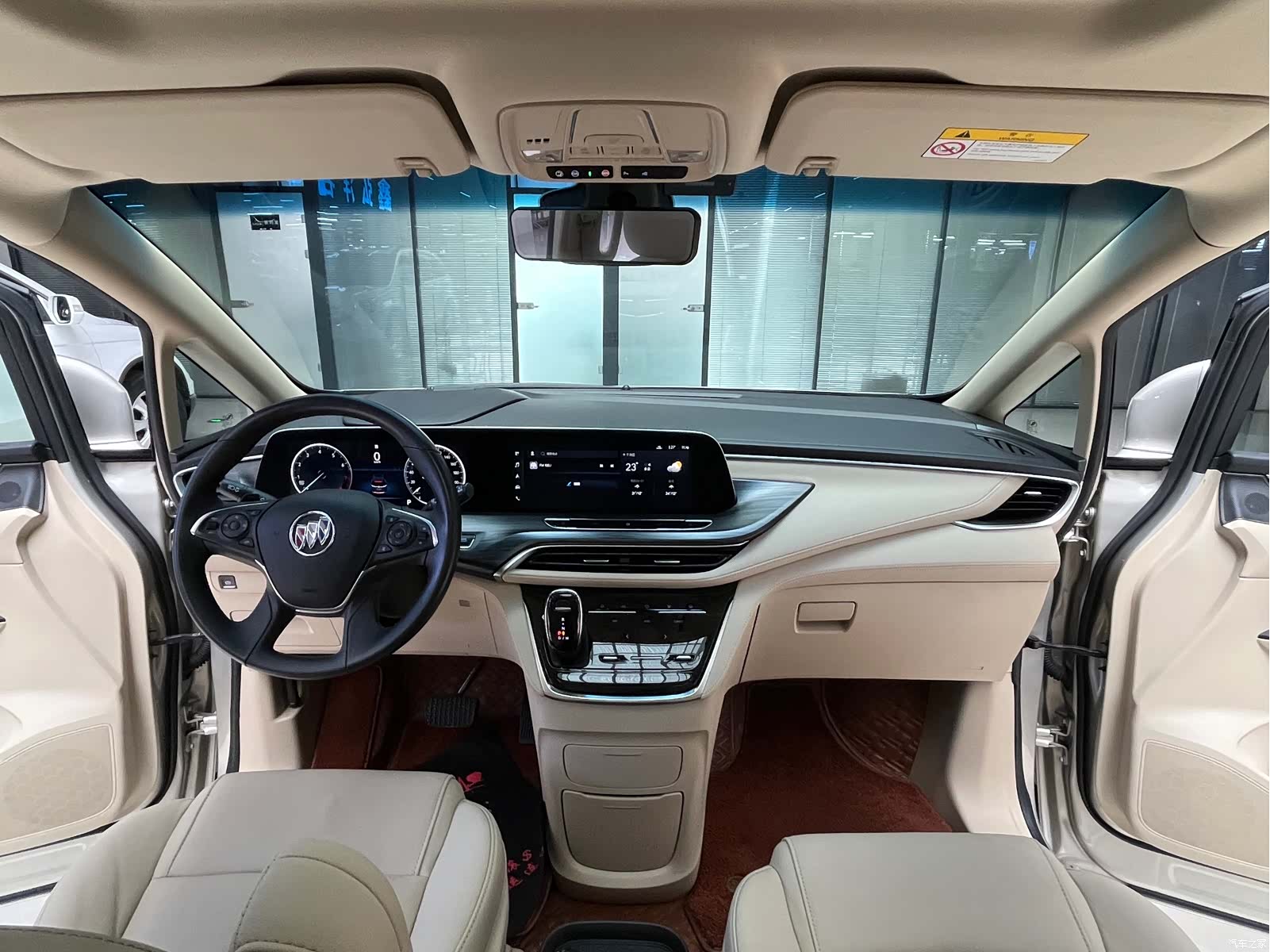 Buick GL8, 2022 10