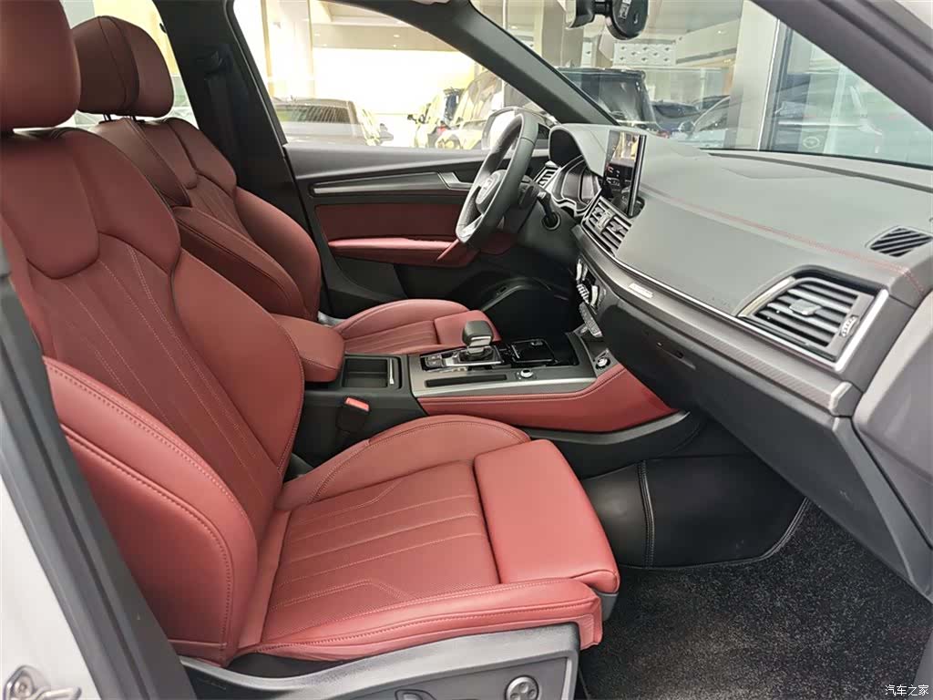 Audi Q5L, 2026 13