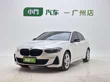 ����1ϵ 2022�� 120i M�˶���ҹ��