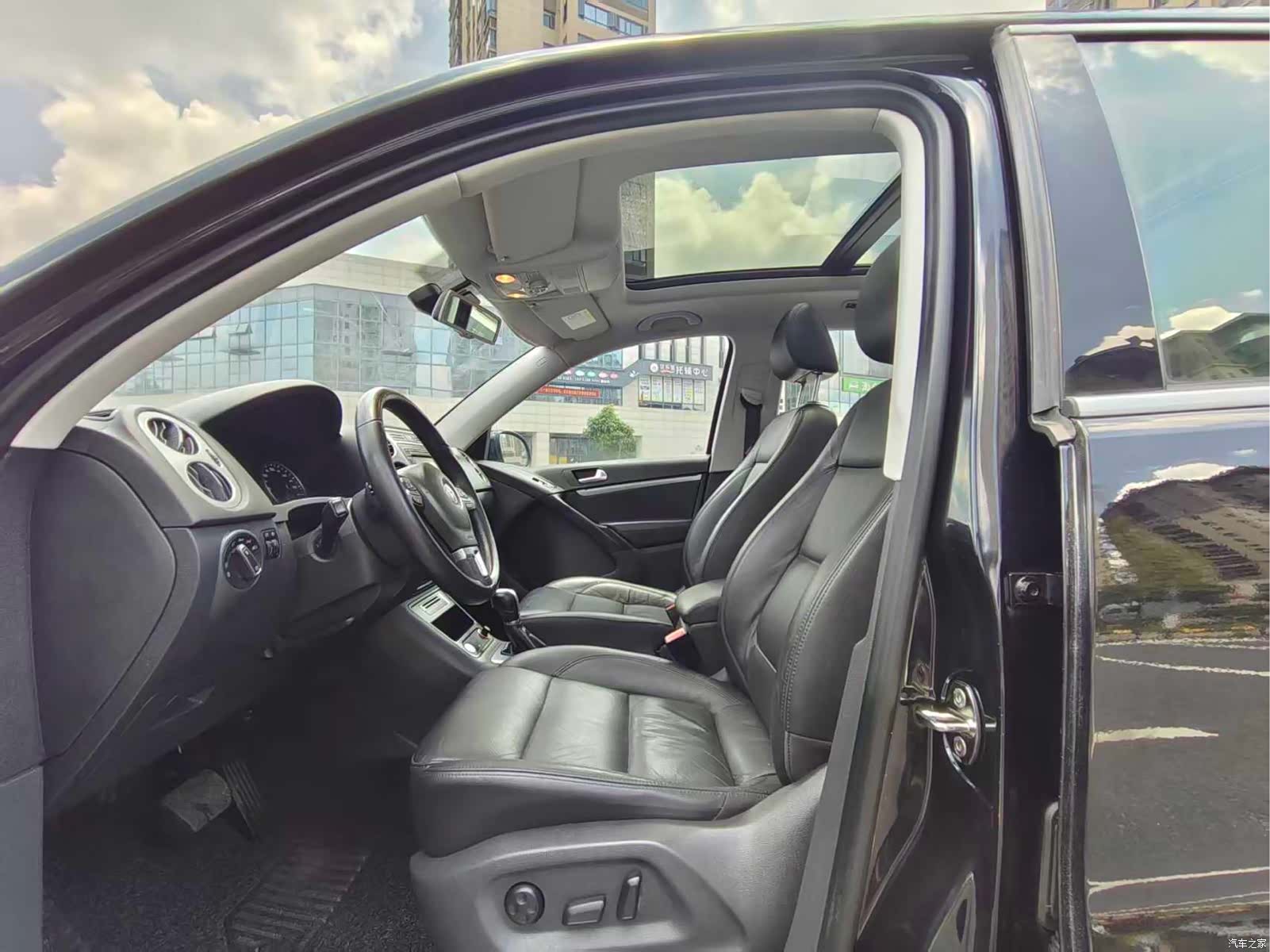 Volkswagen Tiguan, 2016 все фото