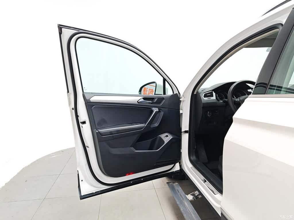 Volkswagen Tiguan L, 2019 8