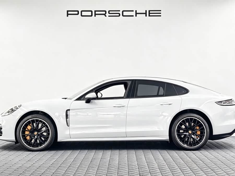 Porsche Panamera 2023, фото 2