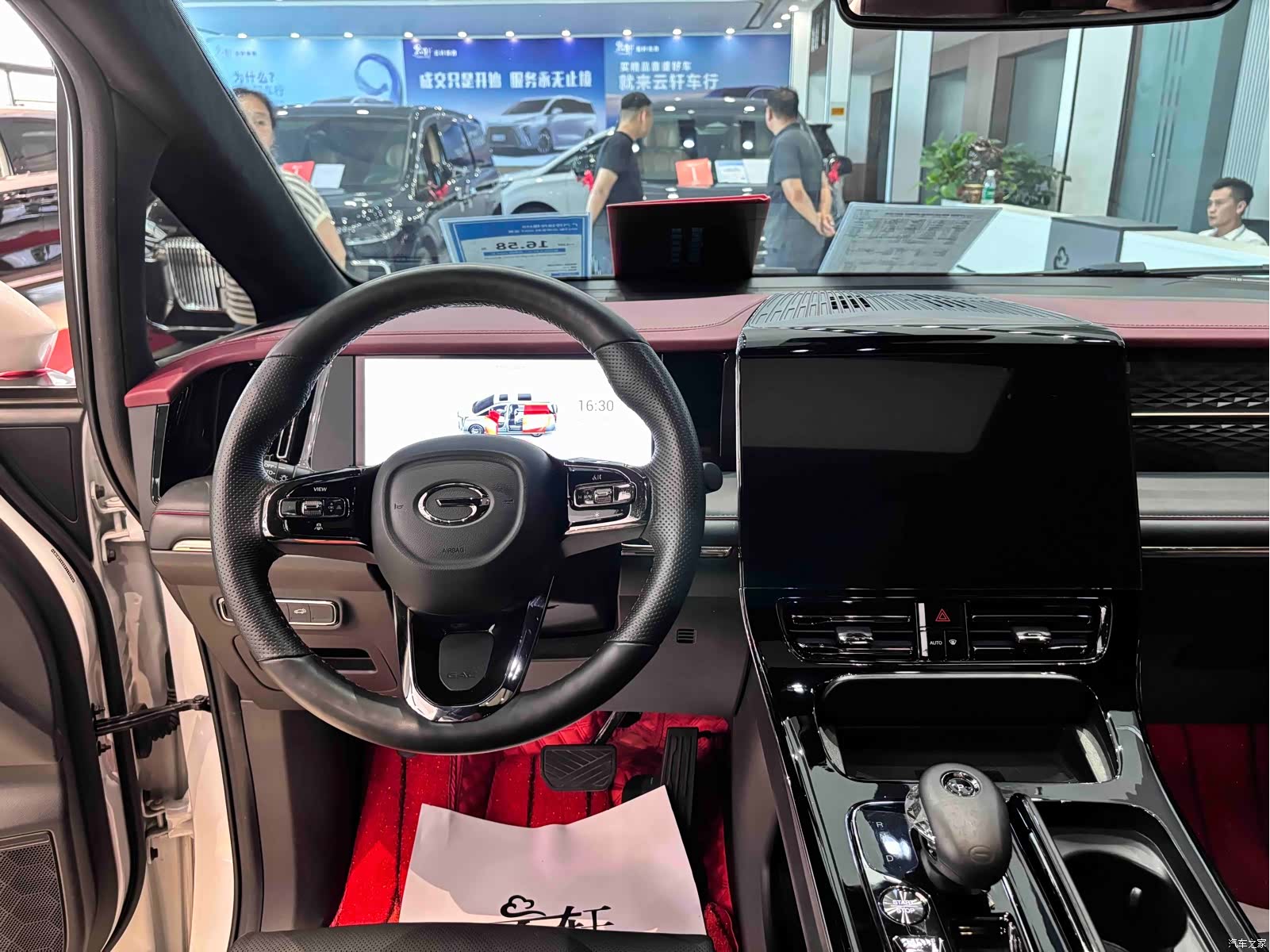 Trumpchi M8, 2023 10