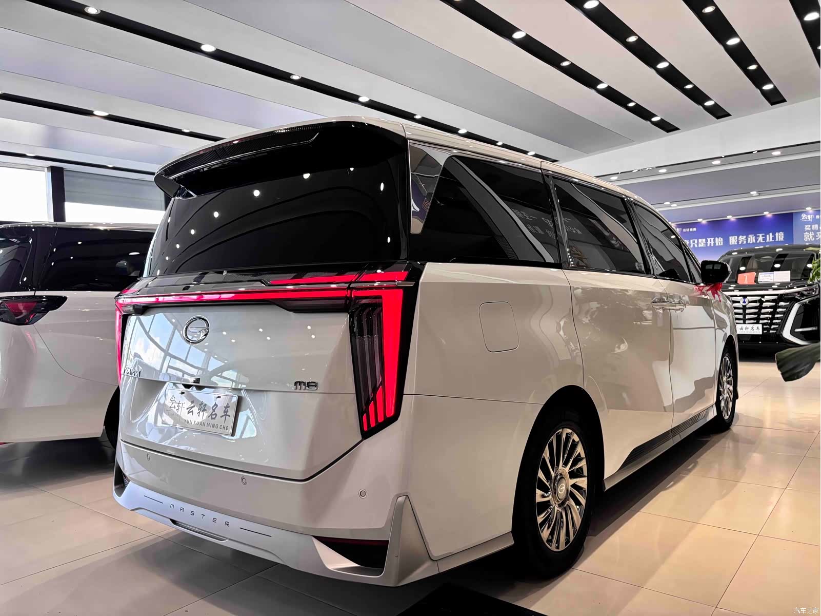 Trumpchi M8, 2023 17
