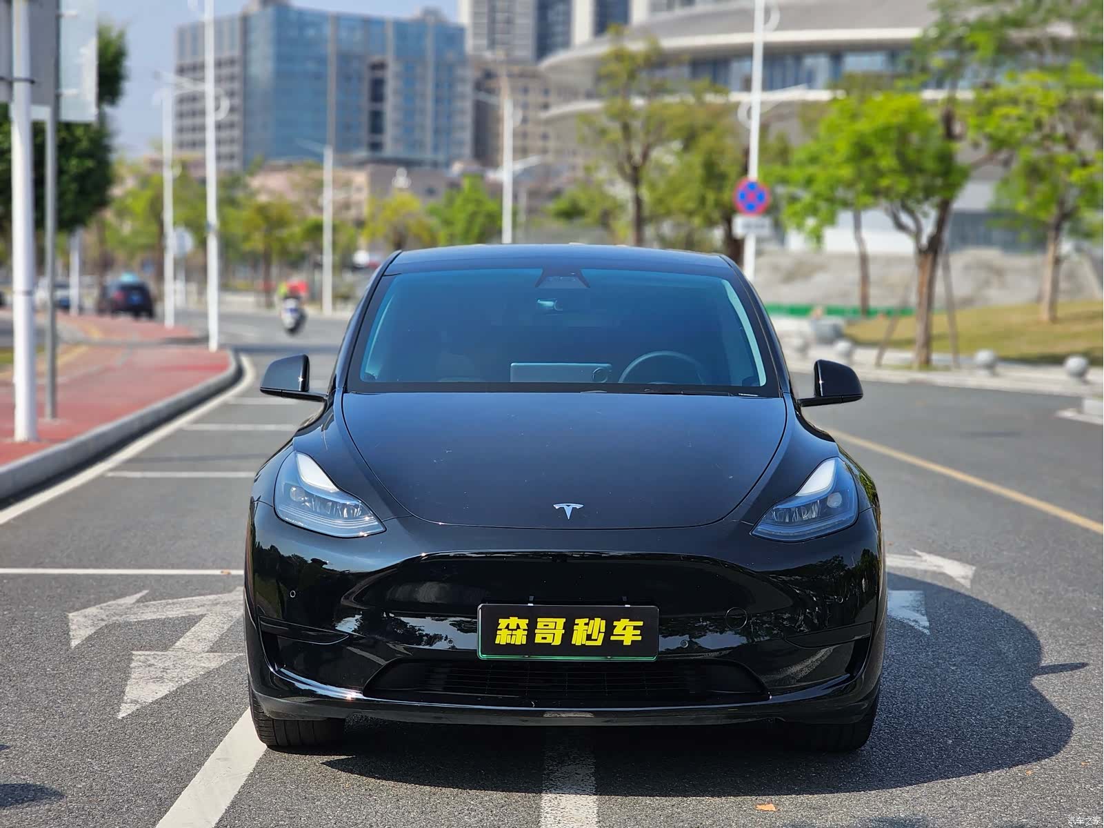 Tesla Model Y, 2023 2