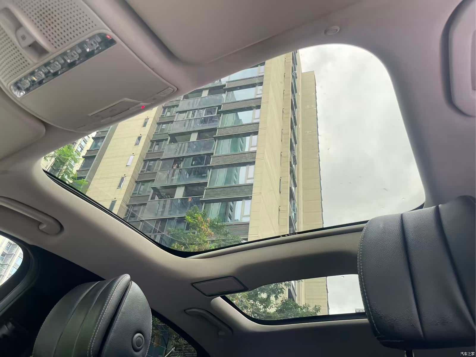 Mercedes-Benz E-Class, 2018 9