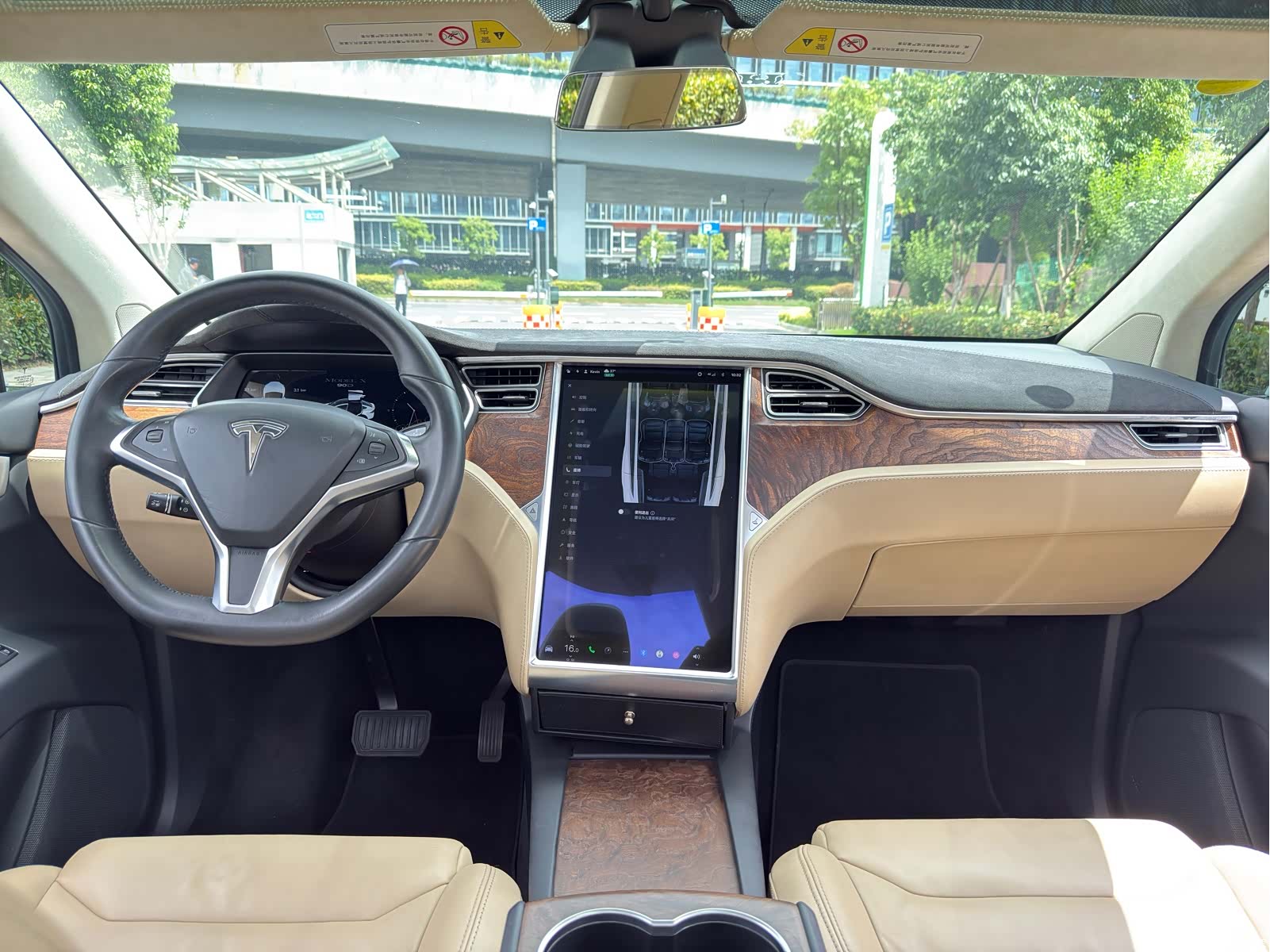 Tesla Model X, 2017 25