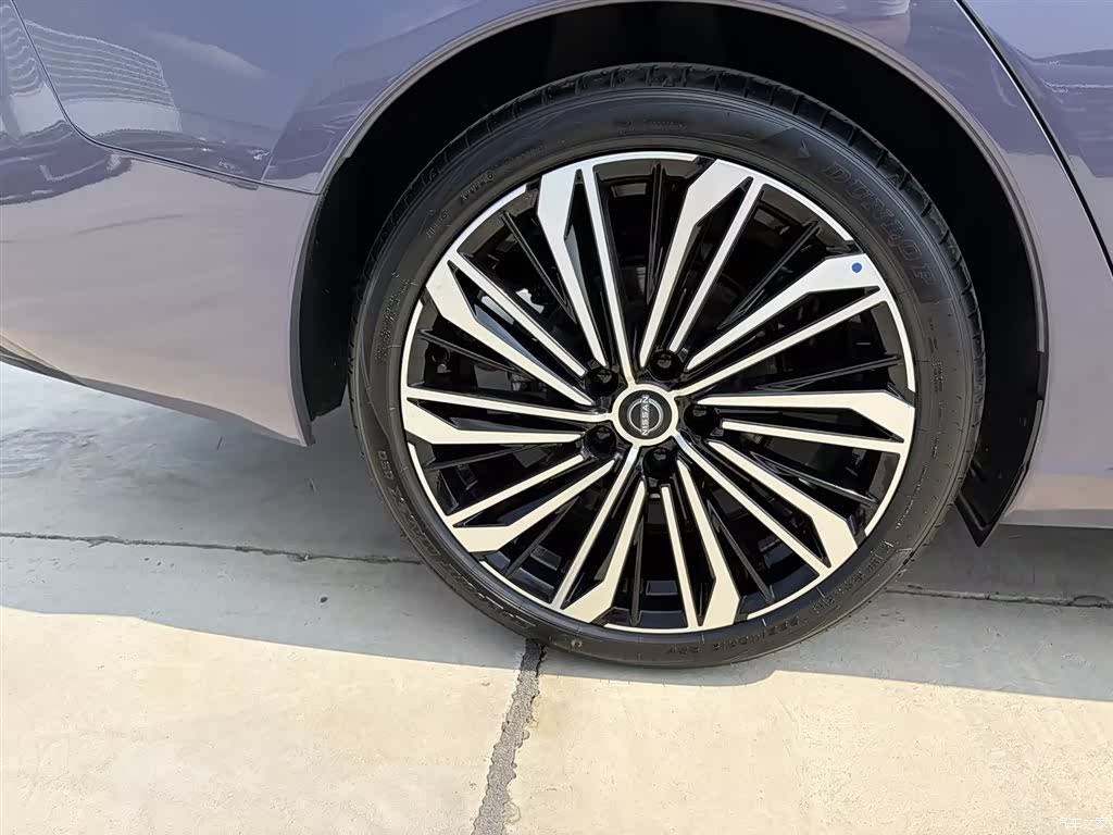 Nissan Teana, 2025 19