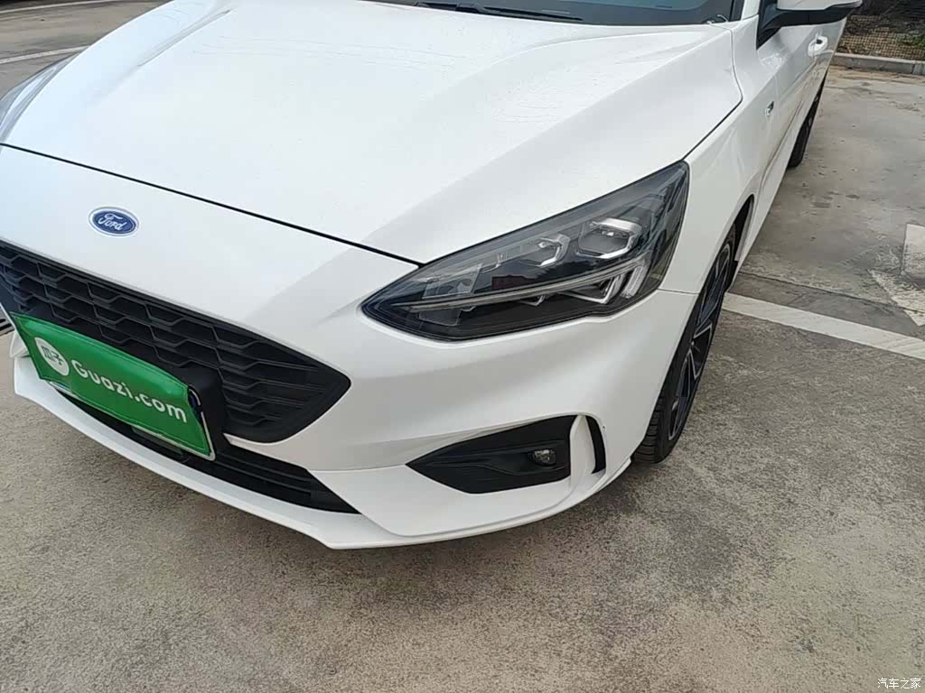 Ford Focus, 2021 24