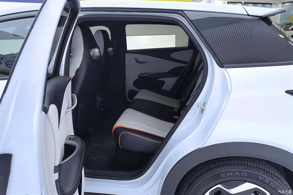 BYD Dolphin, 2023 11