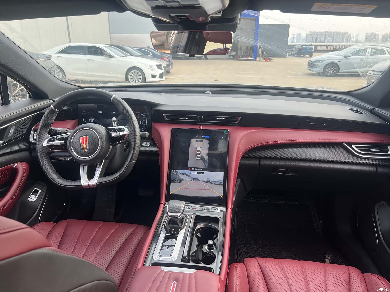Hongqi H5, 2025 10