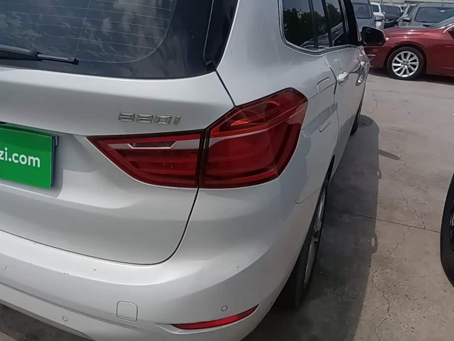 BMW 2 Series Active Tourer 2020, фото 24