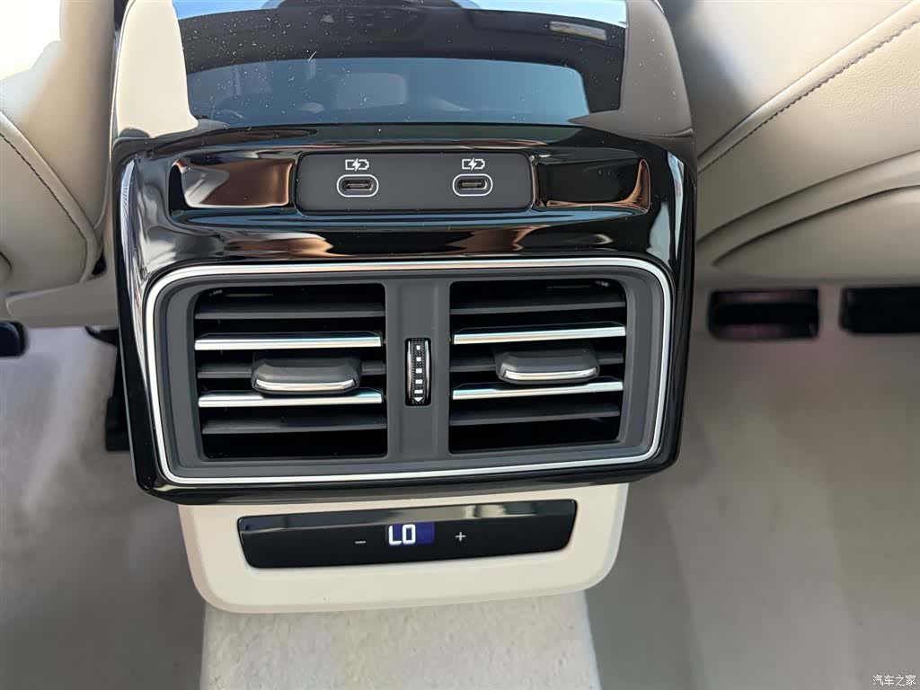 Audi Q5L, 2026 21