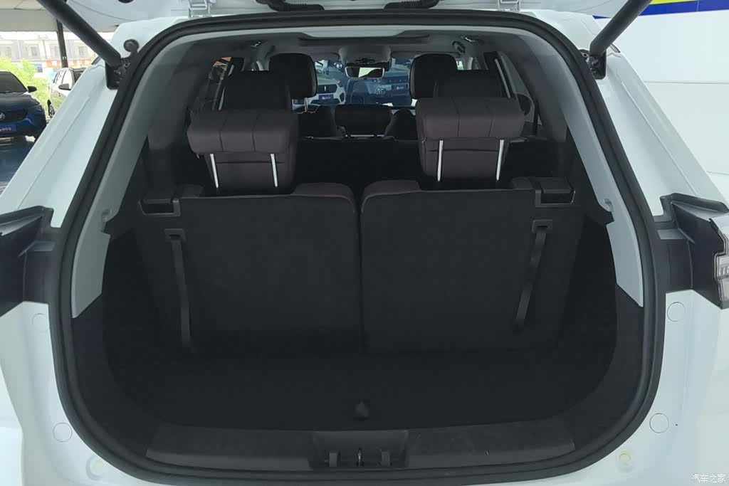 Chery Tiggo 8, 2024 4