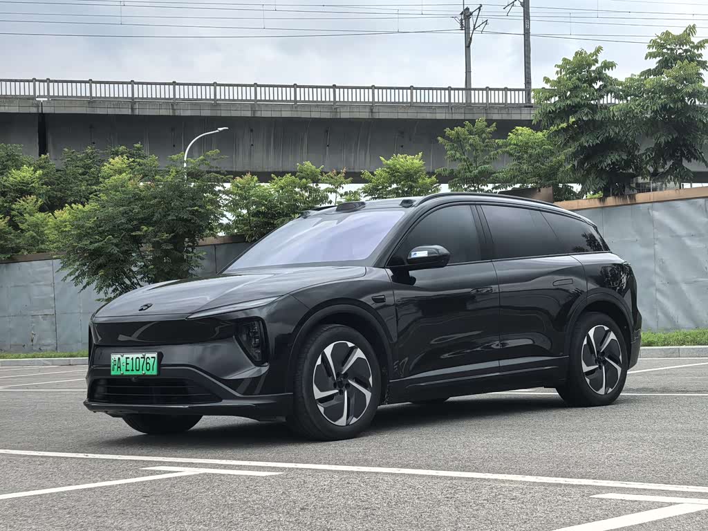 NIO ES6