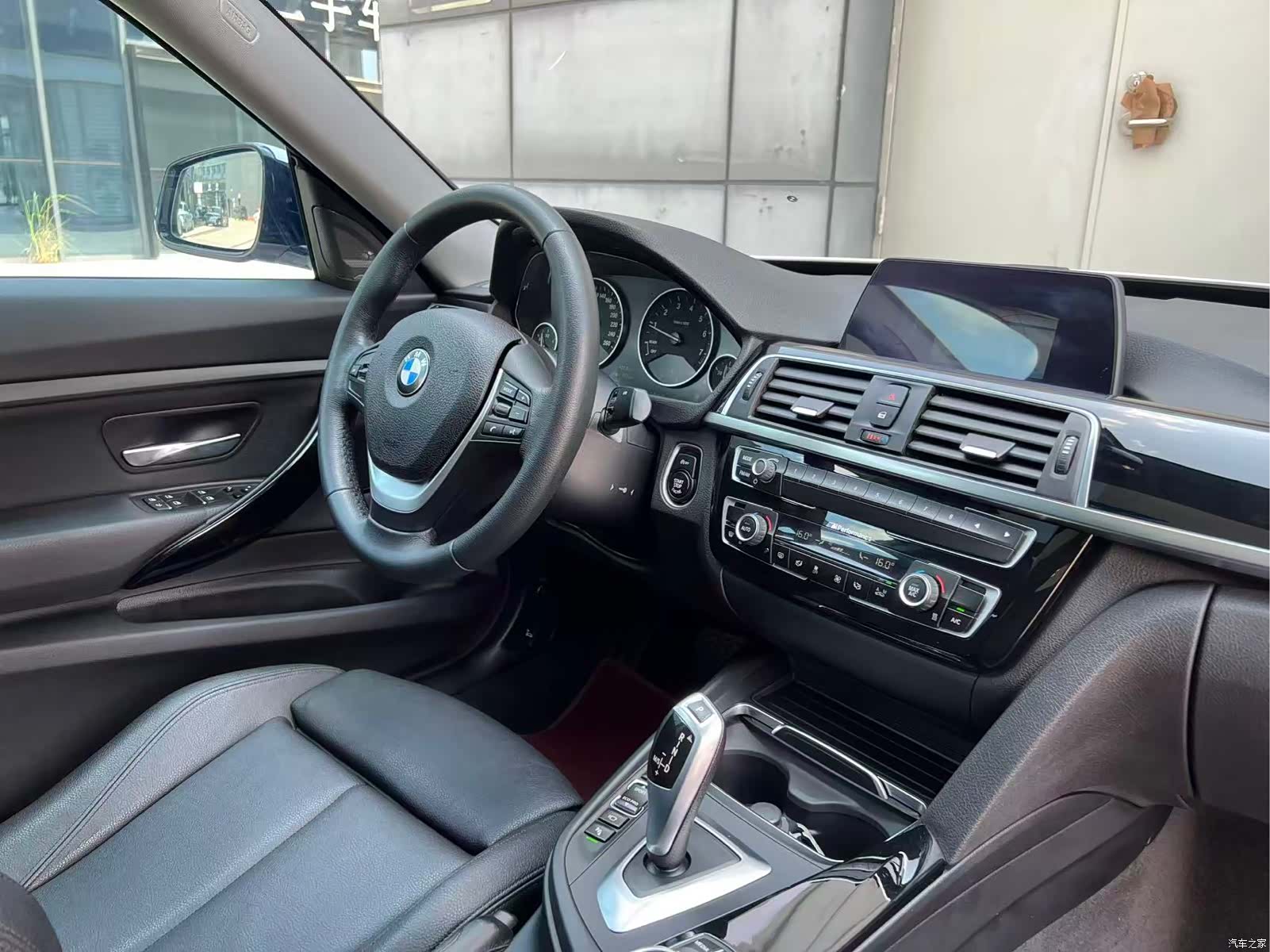 BMW 3 Series, 2019 23