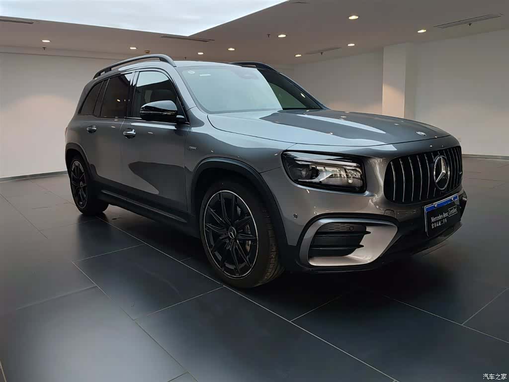 Mercedes-Benz GLB, 2025 2