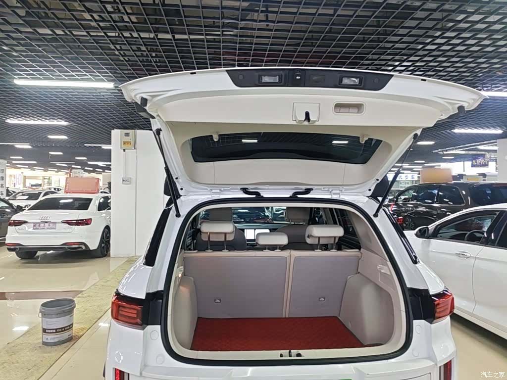 Geely Icon, 2023 15