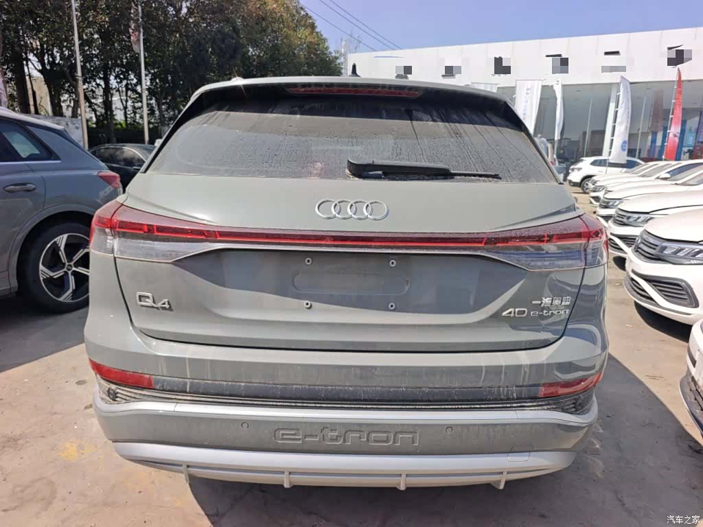Audi Q4 e-tron, 2024 4