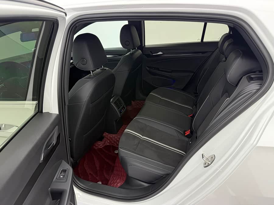 Volkswagen Golf 2023, фото 14