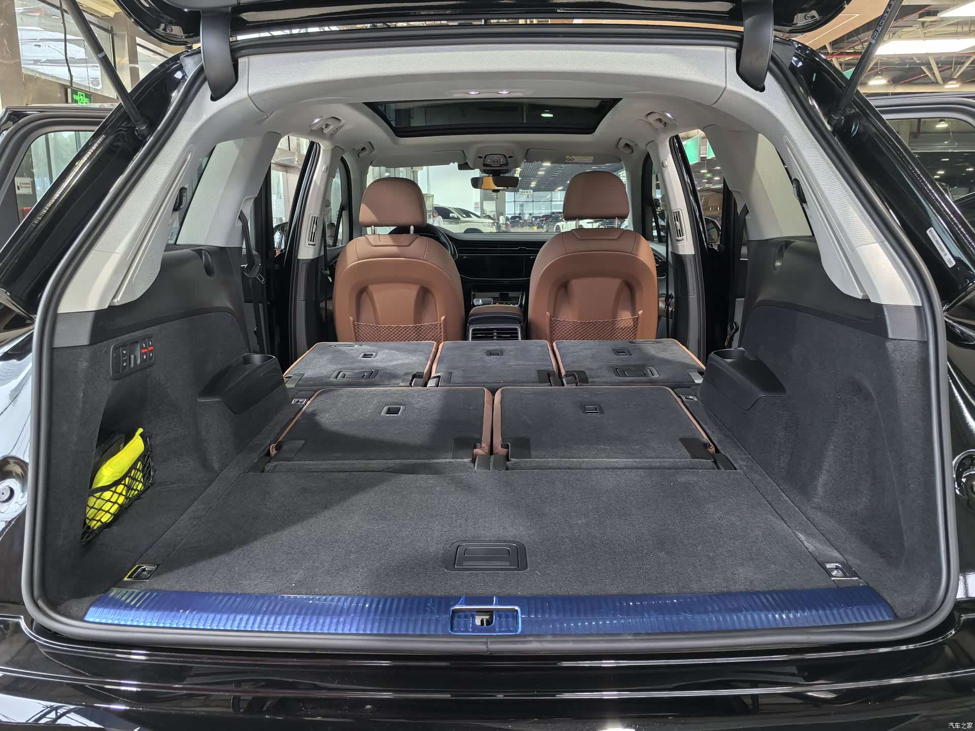 Audi Q7, 2023 16