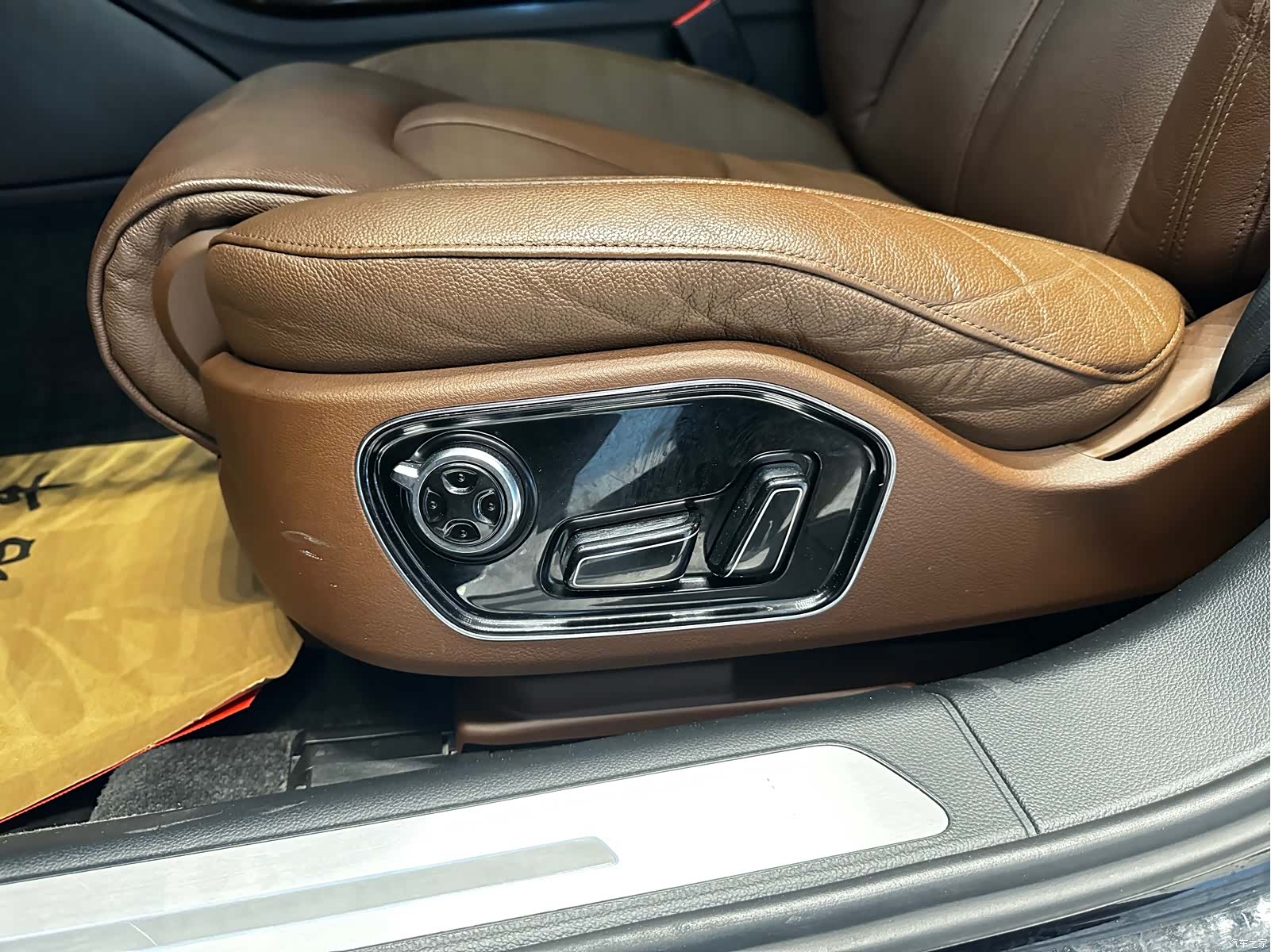 Audi A8L, 2014 11