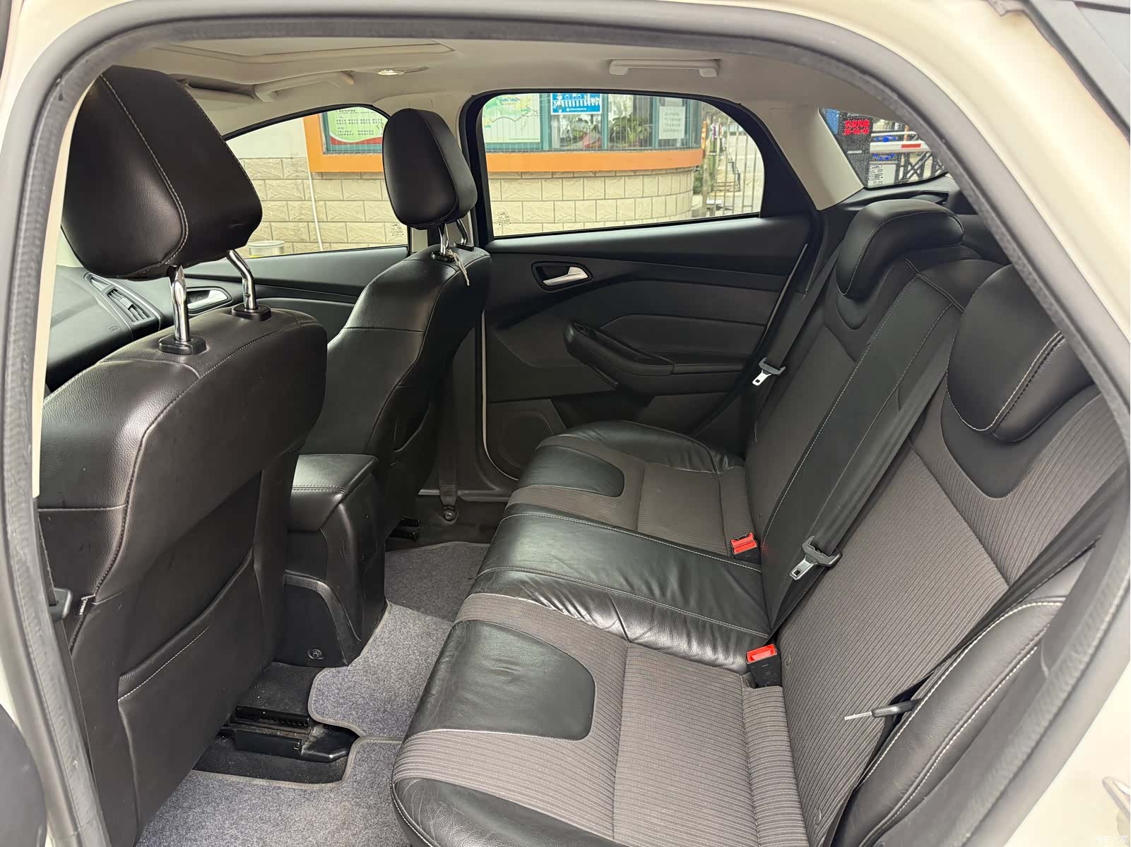Ford Focus, 2014 6