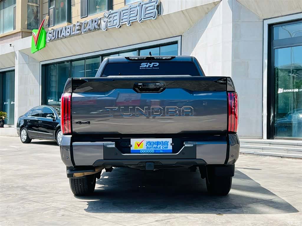 Toyota Tundra, 2023 все фото